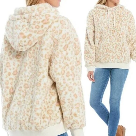 UGG Lora Sherpa Hoodie Size M Cozy Soft Warm Fleece Pocket Leopard Lounge $98 - Picture 3 of 15